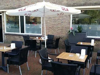 Hostal Het Wapen Van Pernis Albergue Países Bajos